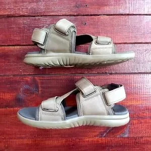UGG Men\'s Union Strap Sandal New Size 9 UGG Men main image 2